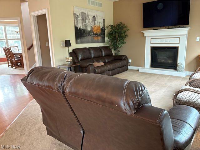 147 Quartz Avenue, Peninsula, OH 44264