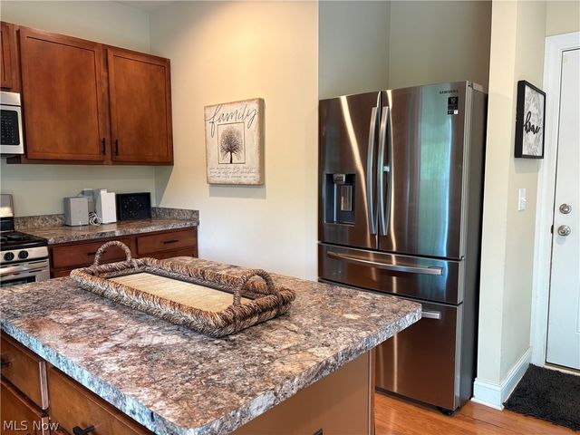 147 Quartz Avenue, Peninsula, OH 44264