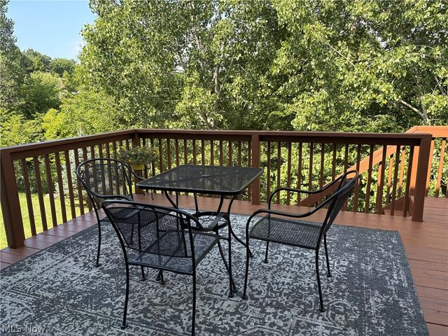147 Quartz Avenue, Peninsula, OH 44264
