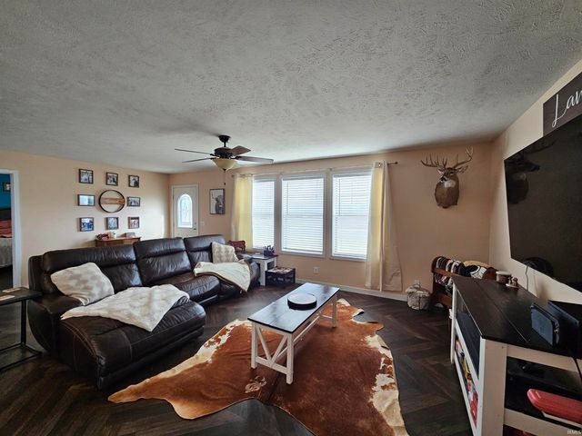 1864 S 700 E Road, Marion, IN 46953