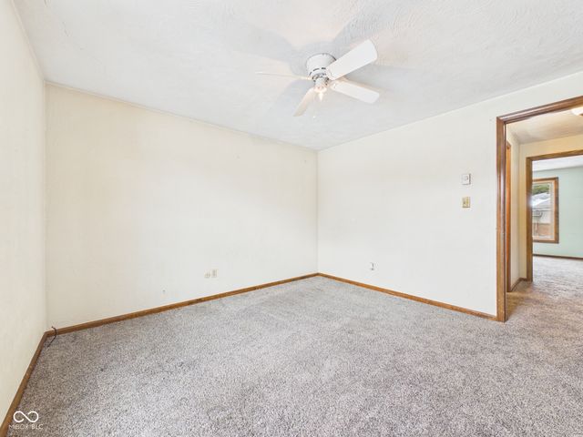 2111 Round Barn Road, Anderson, IN 46017