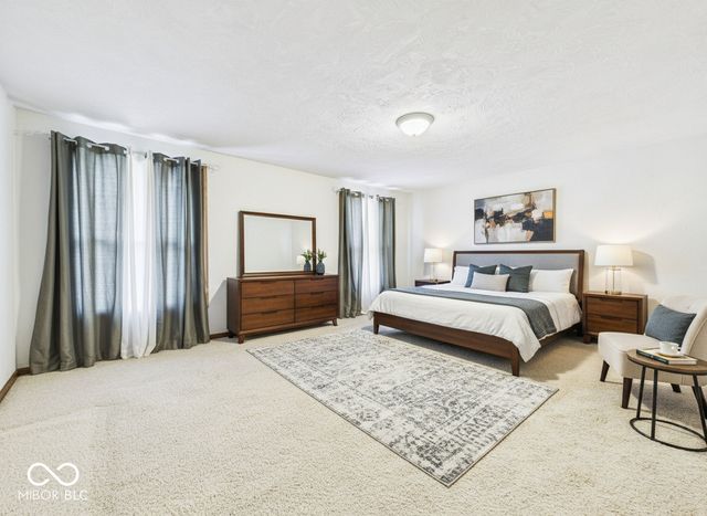 2111 Round Barn Road, Anderson, IN 46017