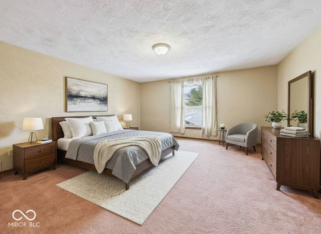 2111 Round Barn Road, Anderson, IN 46017