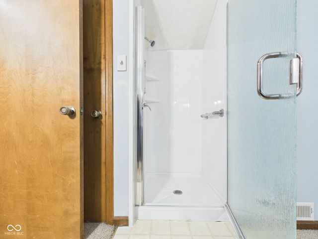 2111 Round Barn Road, Anderson, IN 46017