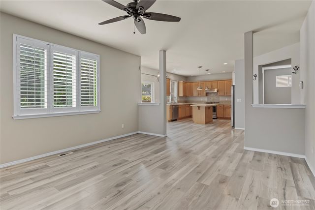 18009 36th Avenue E, Tacoma, WA 98446