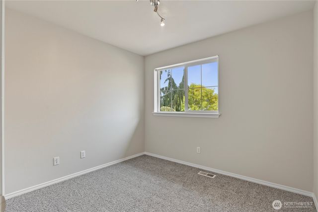 18009 36th Avenue E, Tacoma, WA 98446