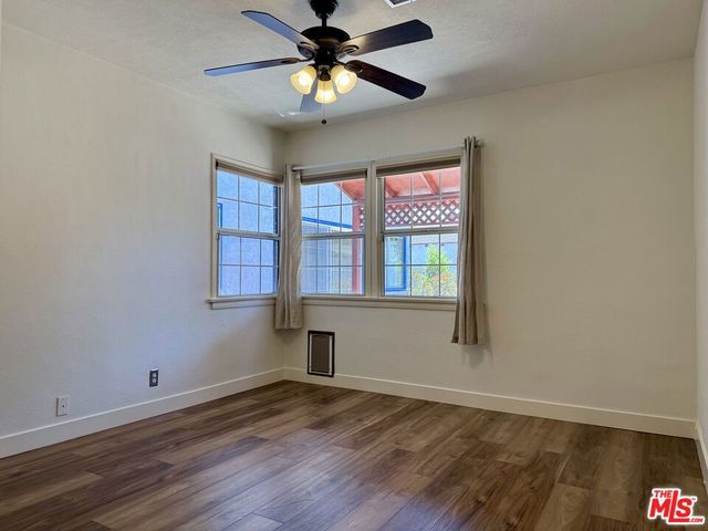 6205 Gentry Avenue, North Hollywood, CA 91606