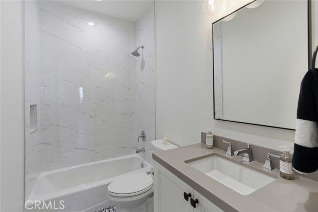 136 Avenida Victoria C, San Clemente, CA 92672