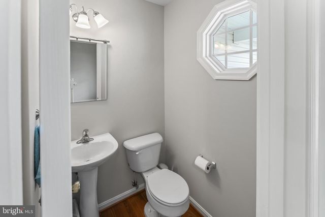 1226 BANCROFT AVE, Colonial Beach, VA 22443