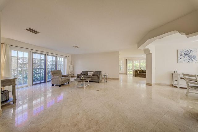 2792 Shaughnessy Drive, Wellington, FL 33414