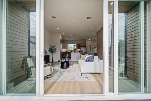 4428 Providence Street B, Houston, TX 77020