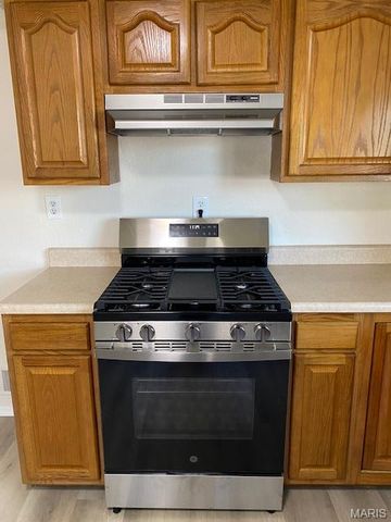 1031 Reynolds Street, Madison, IL 62060