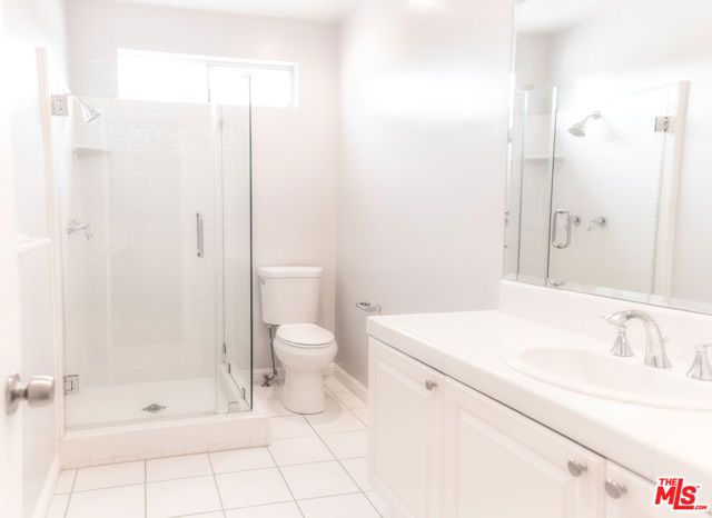 4219 Don Alegre Place, Los Angeles, CA 90008