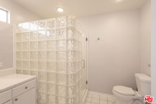 4219 Don Alegre Place, Los Angeles, CA 90008