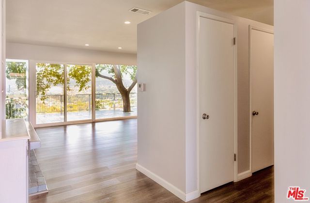 4219 Don Alegre Place, Los Angeles, CA 90008