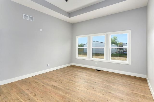 149 S Linn Valley Drive, Linn Valley, KS 66040