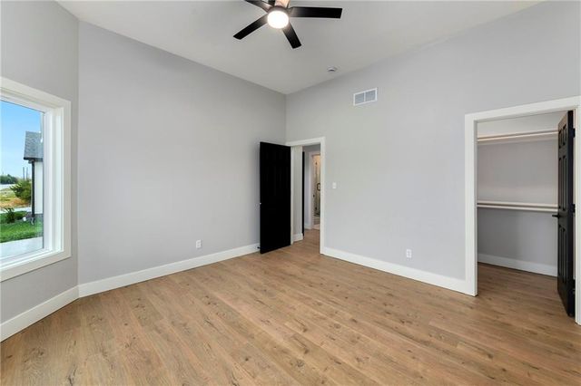 149 S Linn Valley Drive, Linn Valley, KS 66040