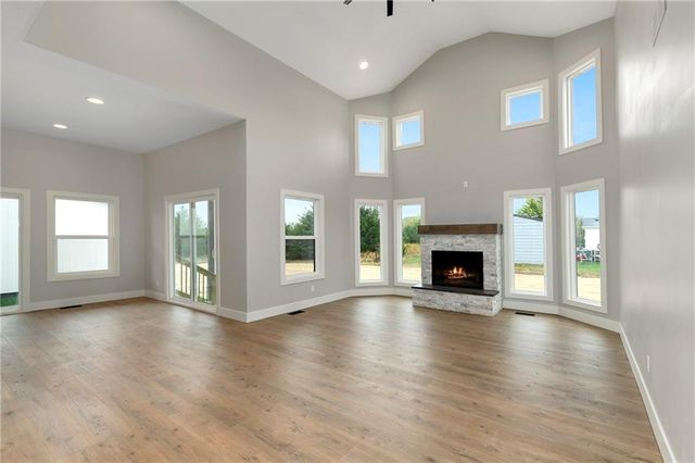 149 S Linn Valley Drive, Linn Valley, KS 66040