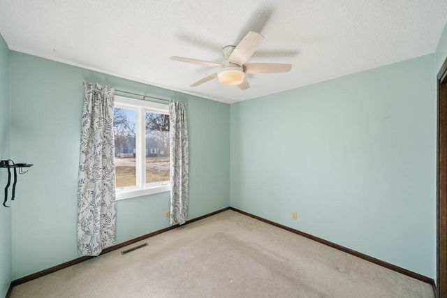 1515 Highview Drive, Des Moines, IA 50315