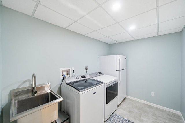 1515 Highview Drive, Des Moines, IA 50315