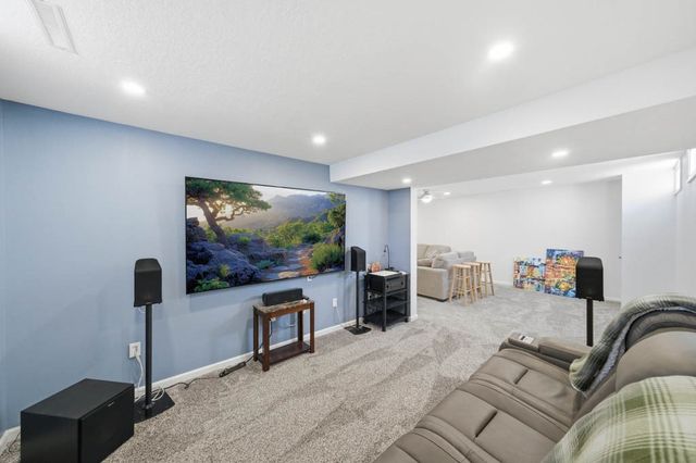 1515 Highview Drive, Des Moines, IA 50315