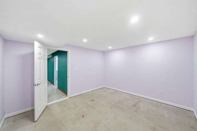 1515 Highview Drive, Des Moines, IA 50315