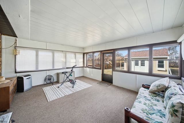 1515 Highview Drive, Des Moines, IA 50315