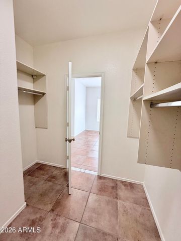 8227 E OSAGE Avenue, Mesa, AZ 85212