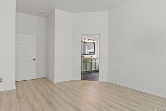2747 Trinity Glade, San Antonio, TX 78261