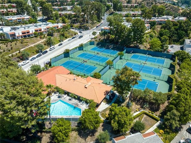 9564 Via Bernardo, Burbank, CA 91504