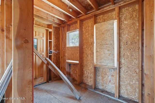 45 Parallel Run Rd, Sandpoint, ID 83864