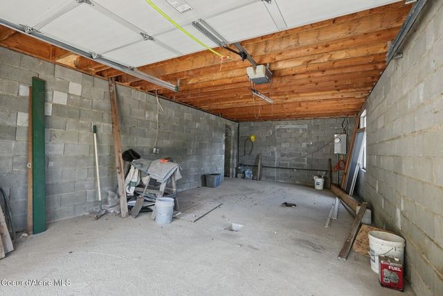 45 Parallel Run Rd, Sandpoint, ID 83864