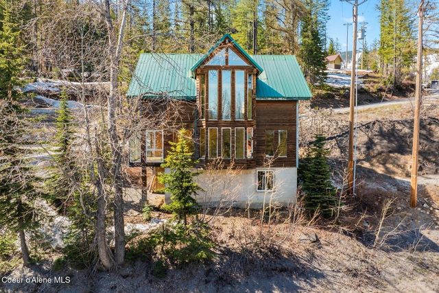 45 Parallel Run Rd, Sandpoint, ID 83864