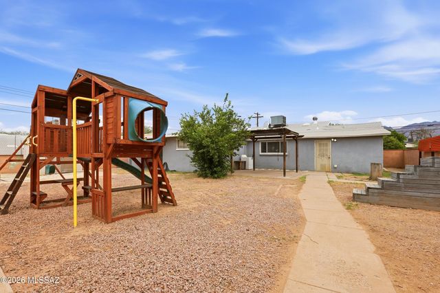 4054 E Flower Street, Tucson, AZ 85712