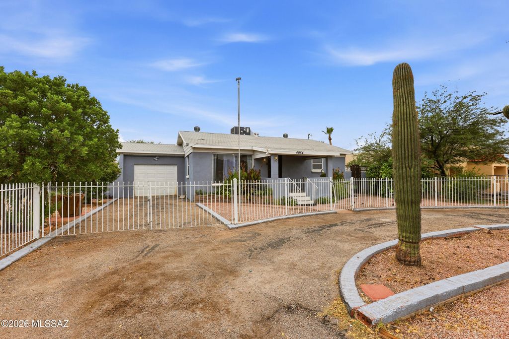 4054 E Flower Street, Tucson, AZ 85712