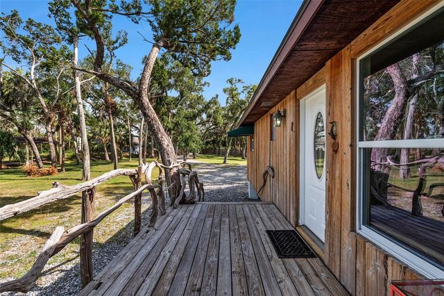 1326 S ESTUARY, Crystal River, FL 34429