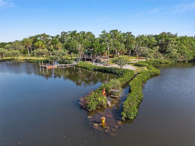 1326 S ESTUARY, Crystal River, FL 34429