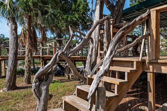 1326 S ESTUARY, Crystal River, FL 34429