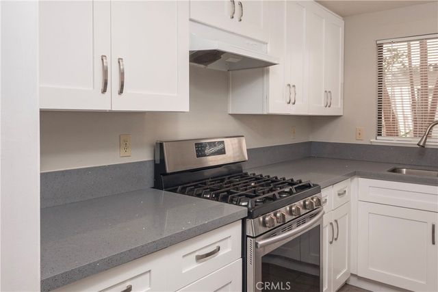 328 W 7th, Claremont, CA 91711