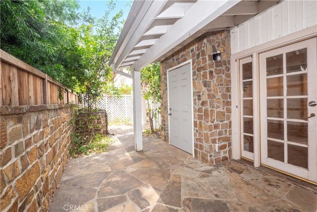328 W 7th, Claremont, CA 91711