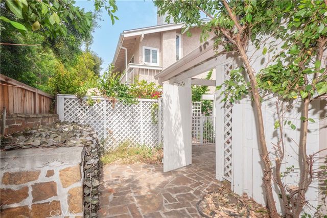 328 W 7th, Claremont, CA 91711