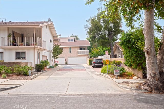 328 W 7th, Claremont, CA 91711