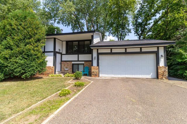 7382 Borman Avenue, Inver Grove Heights, MN 55076