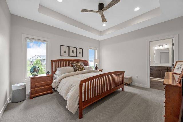 1352 Ava Cir, Iowa City, IA 52246