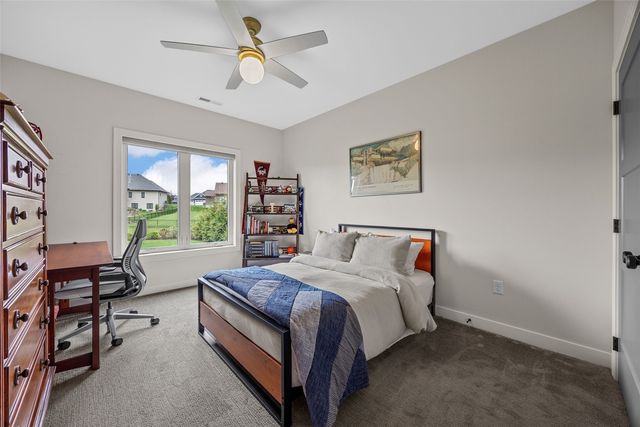 1352 Ava Cir, Iowa City, IA 52246