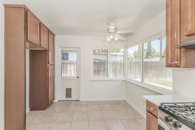 208 W Hampton Way, Fresno, CA 93705