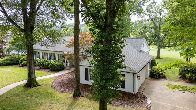 11 Pine Tree Road, Salisbury, NC 28144