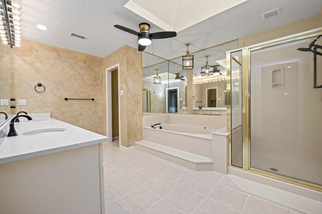 23 Winged Foot Drive, Conroe, TX 77304