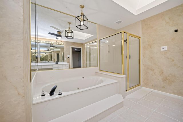 23 Winged Foot Drive, Conroe, TX 77304