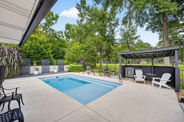 23 Winged Foot Drive, Conroe, TX 77304